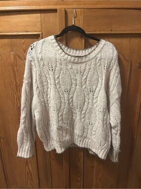 Neuflora Cozy Cream Cable Crewneck Sweater